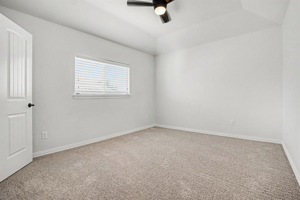 4310 Garden Path Lane Property Photo 18