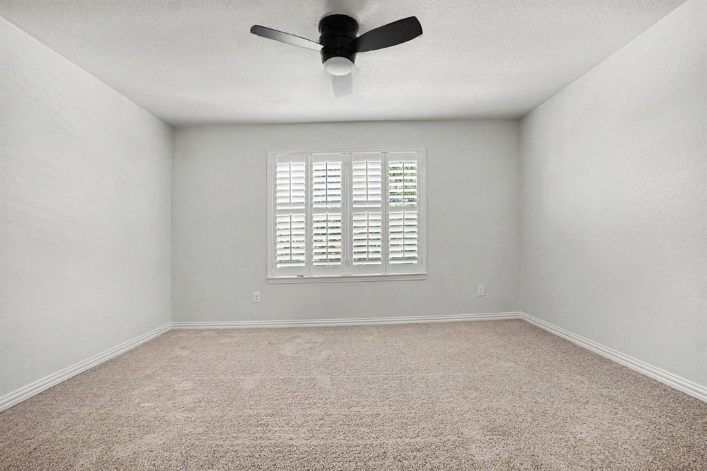 4310 Garden Path Lane Property Photo 21