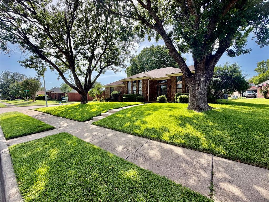 2701 Beau Drive Property Photo 1