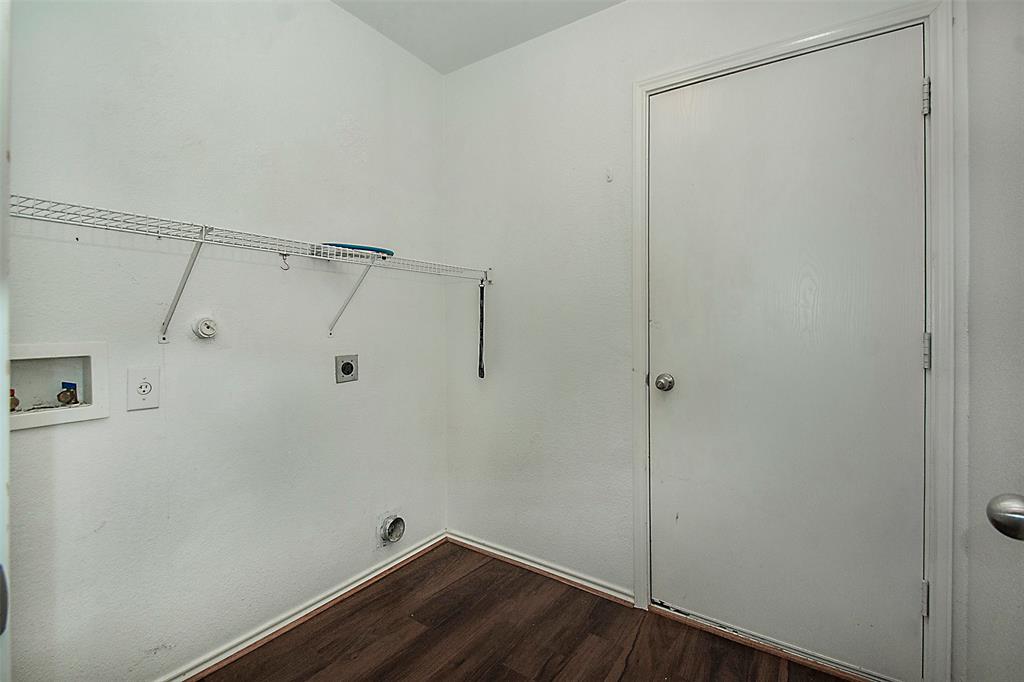 2812 Paddock Way Property Photo 3