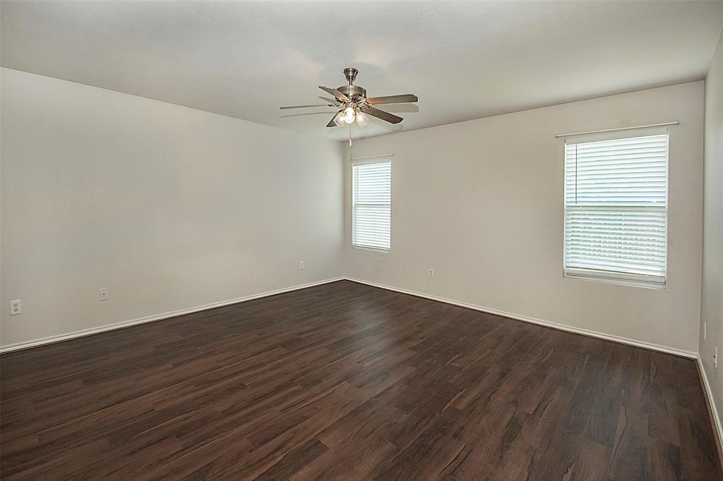 2812 Paddock Way Property Photo 7