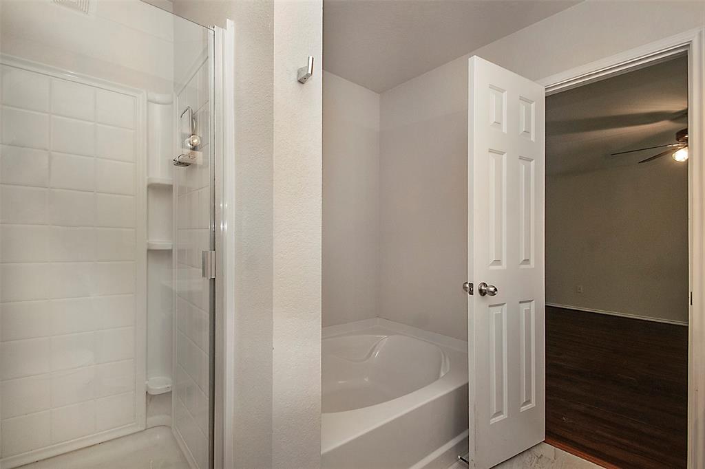 2812 Paddock Way Property Photo 9