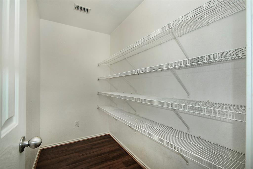 2812 Paddock Way Property Photo 11