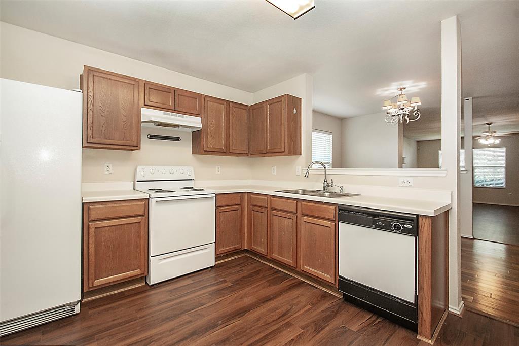 2812 Paddock Way Property Photo 13