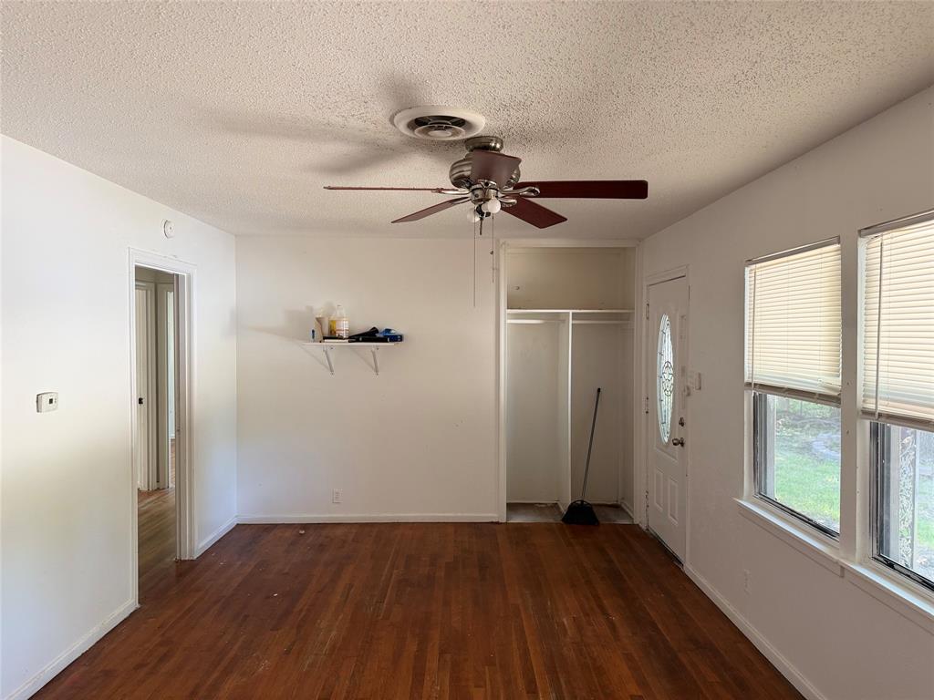 2005 Huntington Drive Property Photo 6