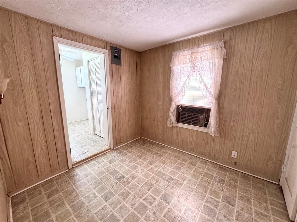 4860 Heritage Parkway Property Photo 10