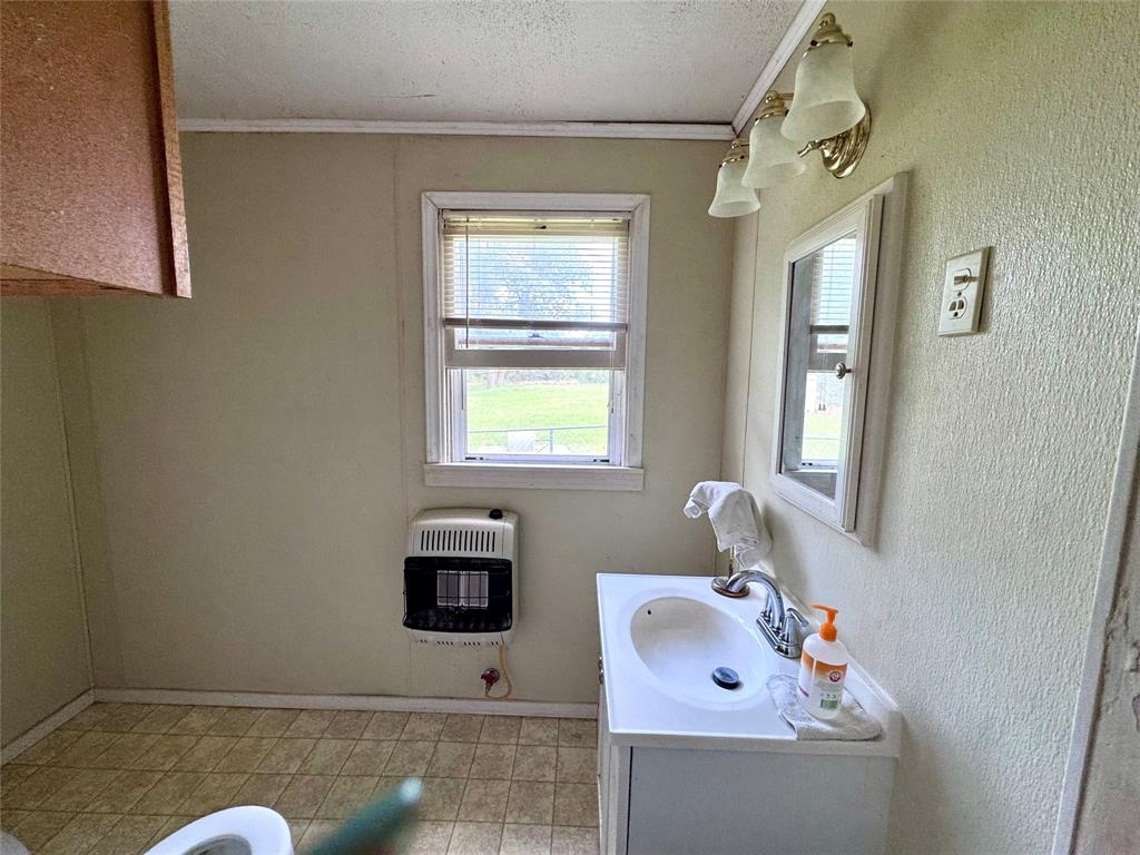 4860 Heritage Parkway Property Photo 16
