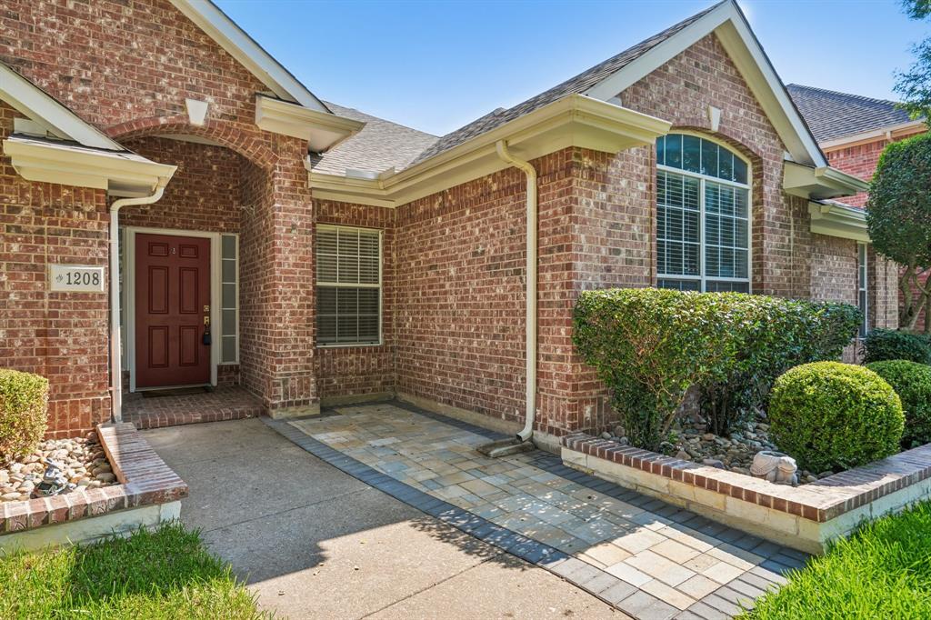 1208 Sonoma Drive Property Photo 4