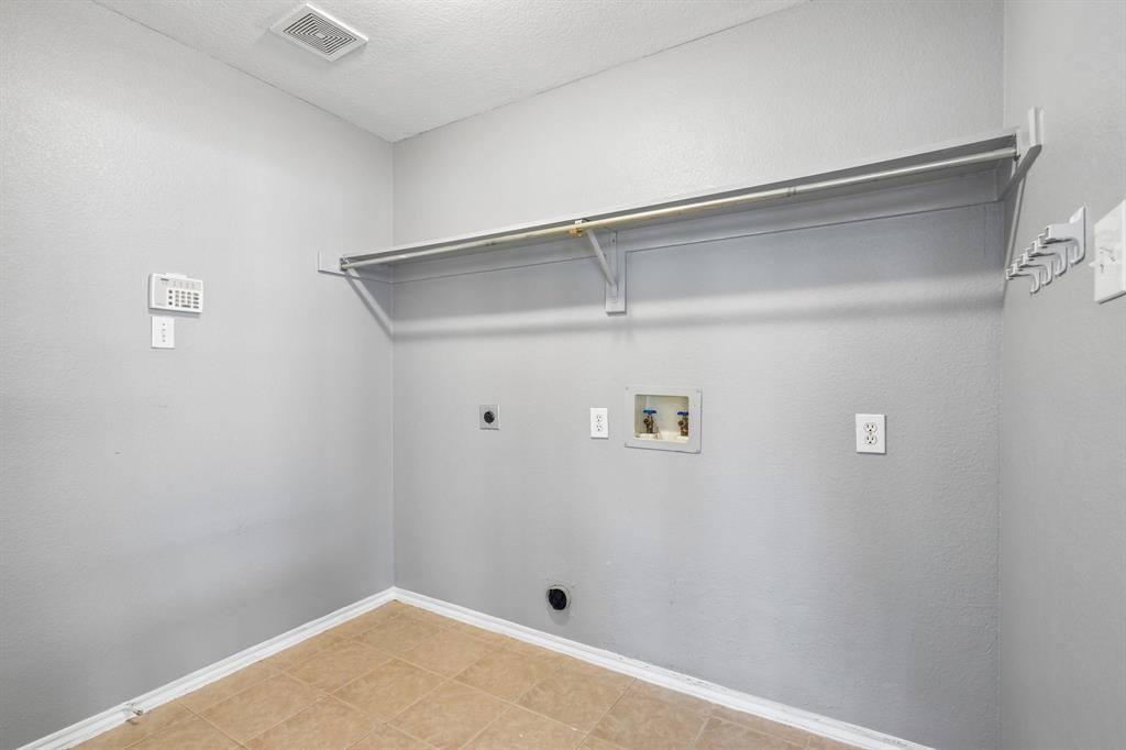1208 Sonoma Drive Property Photo 22