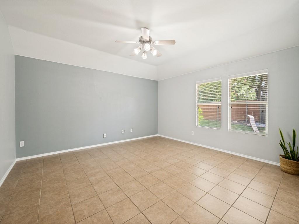 2216 Julian Drive Property Photo 9