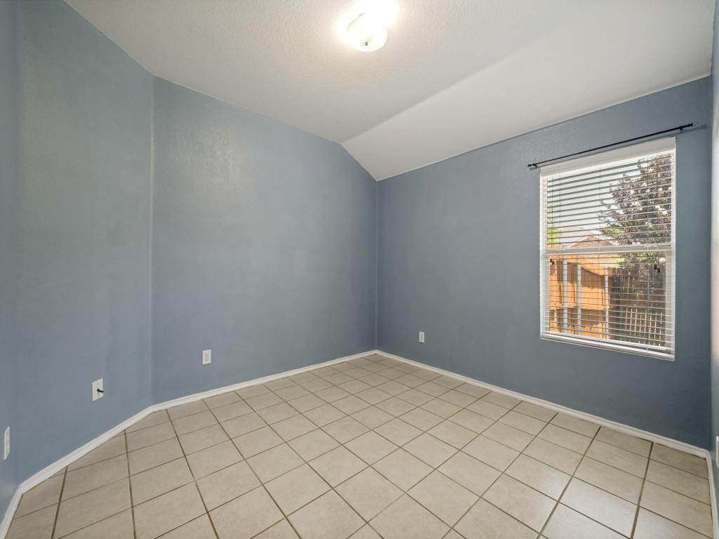 2216 Julian Drive Property Photo 20