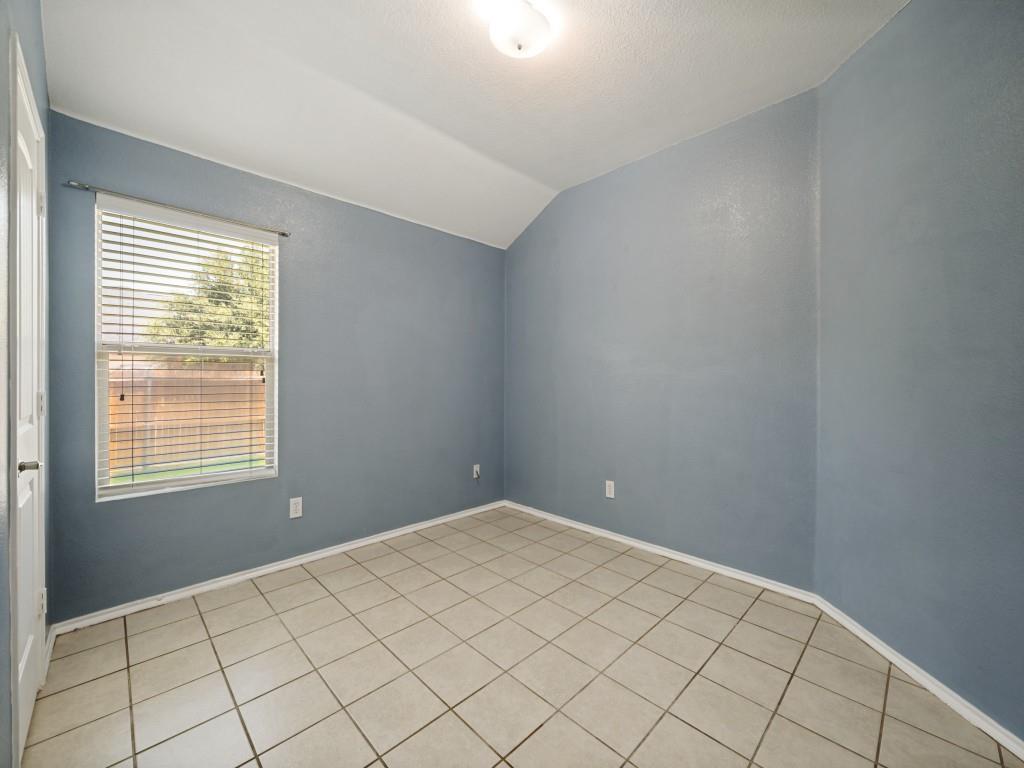 2216 Julian Drive Property Photo 23