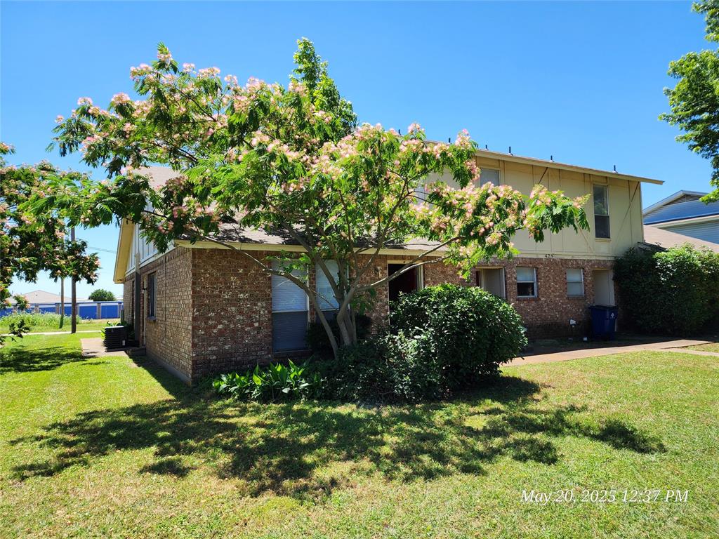 429 SW Thomas Street A Property Photo 1
