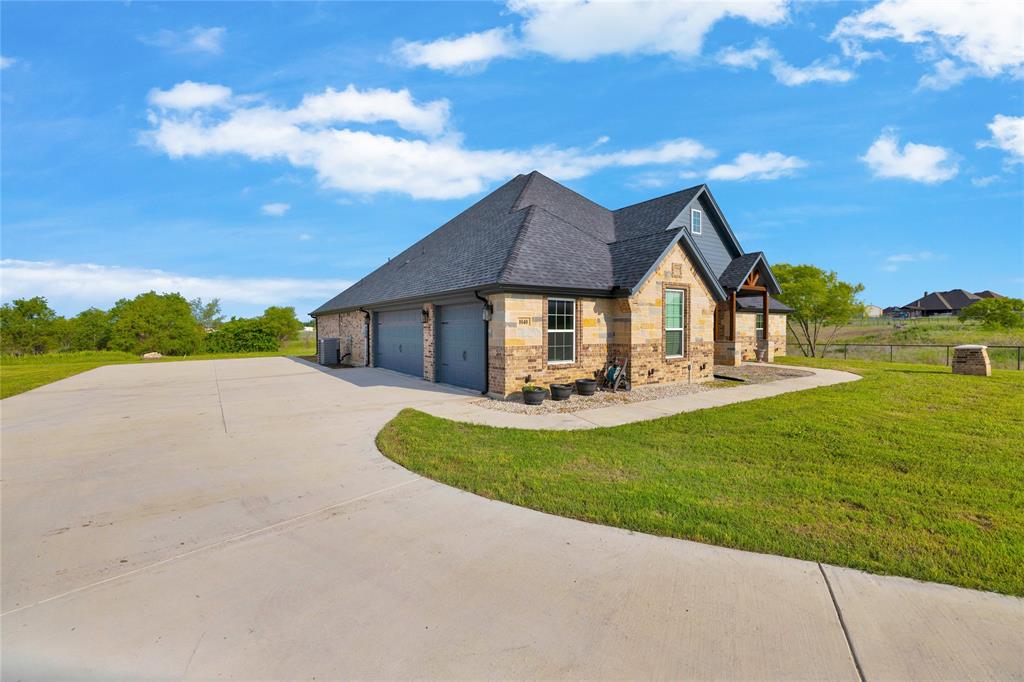 1040 Cloudy Court Property Photo 2