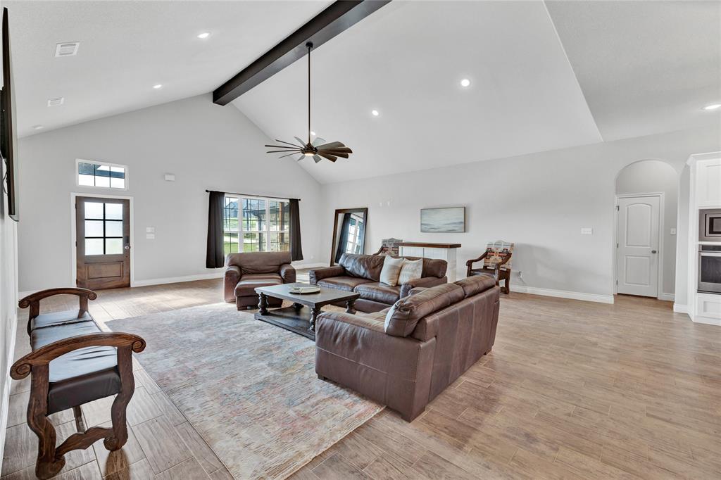 1040 Cloudy Court Property Photo 3
