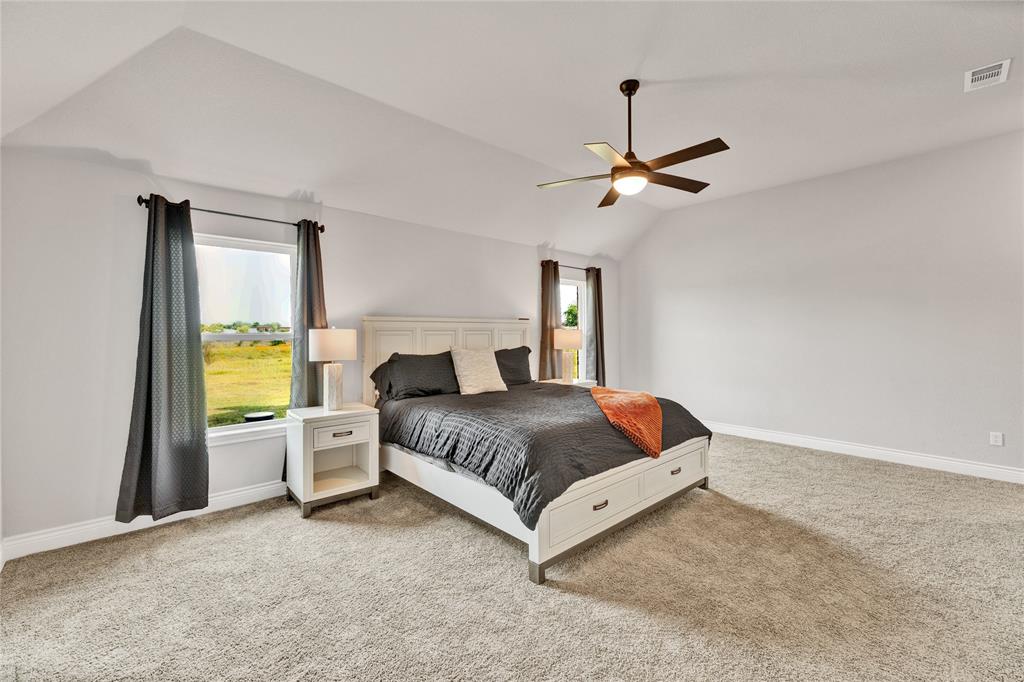 1040 Cloudy Court Property Photo 13