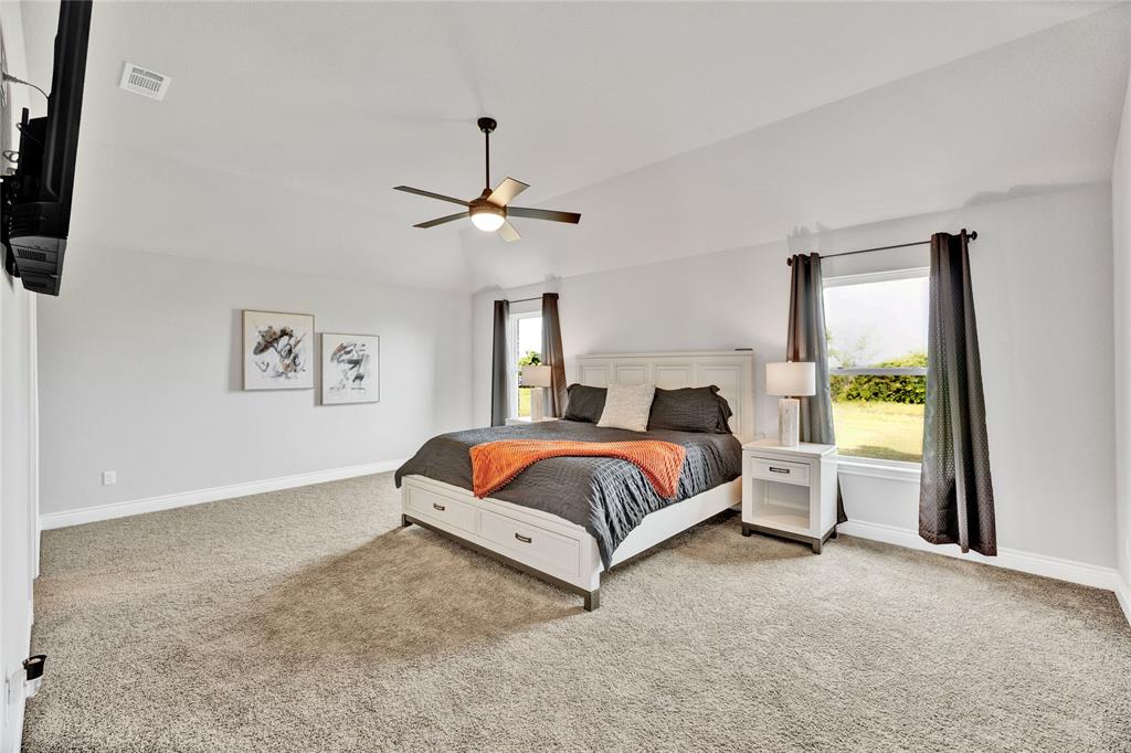 1040 Cloudy Court Property Photo 14