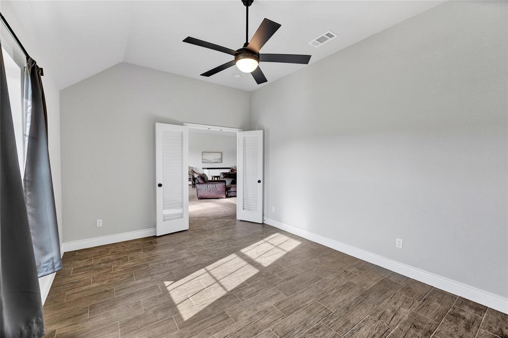 1040 Cloudy Court Property Photo 19