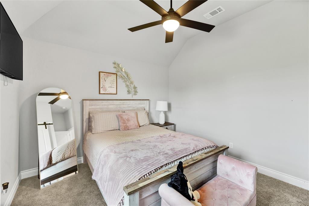 1040 Cloudy Court Property Photo 22