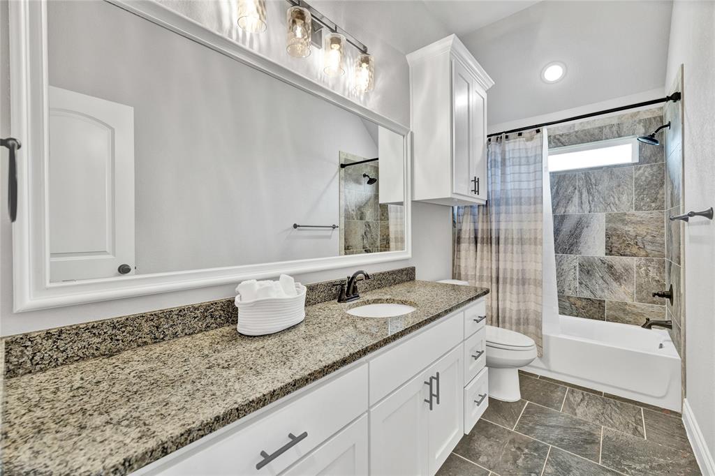 1040 Cloudy Court Property Photo 23