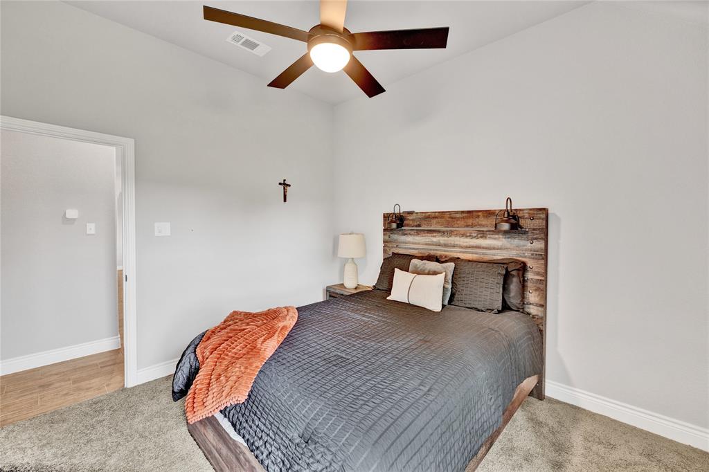 1040 Cloudy Court Property Photo 25