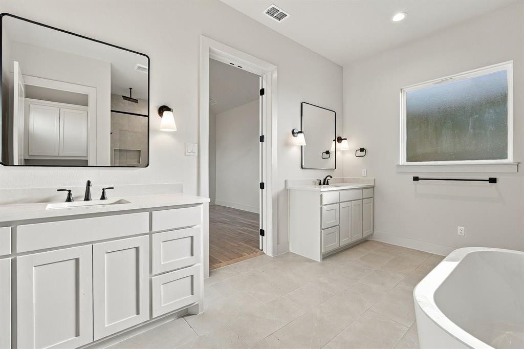 112 Aledo Heights Drive Property Photo 15