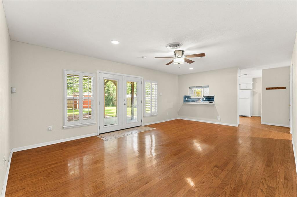 7105 Culver Avenue Property Photo 9