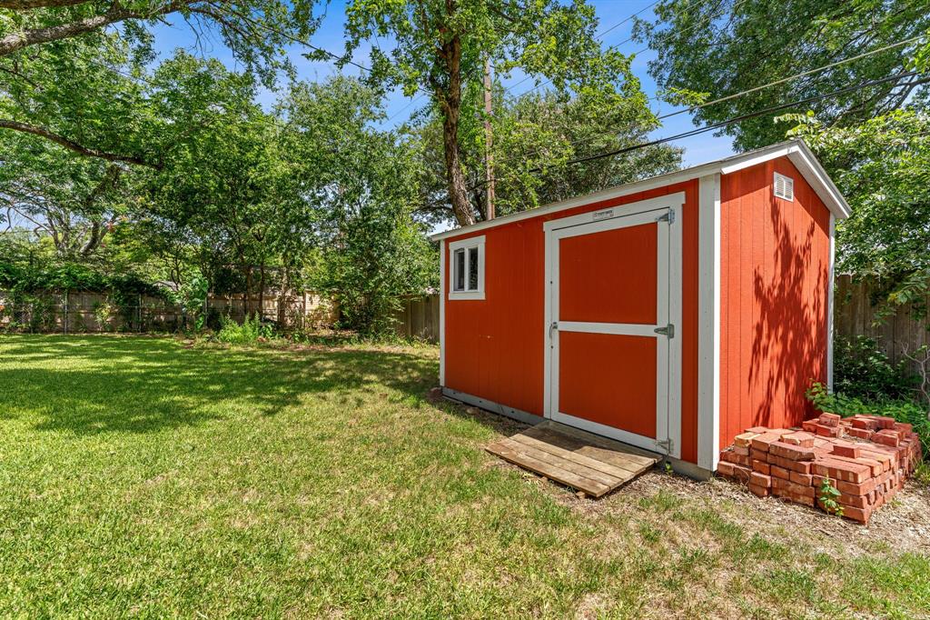 7105 Culver Avenue Property Photo 22