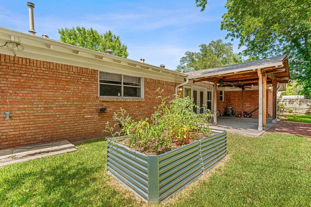 7105 Culver Avenue Property Photo 23