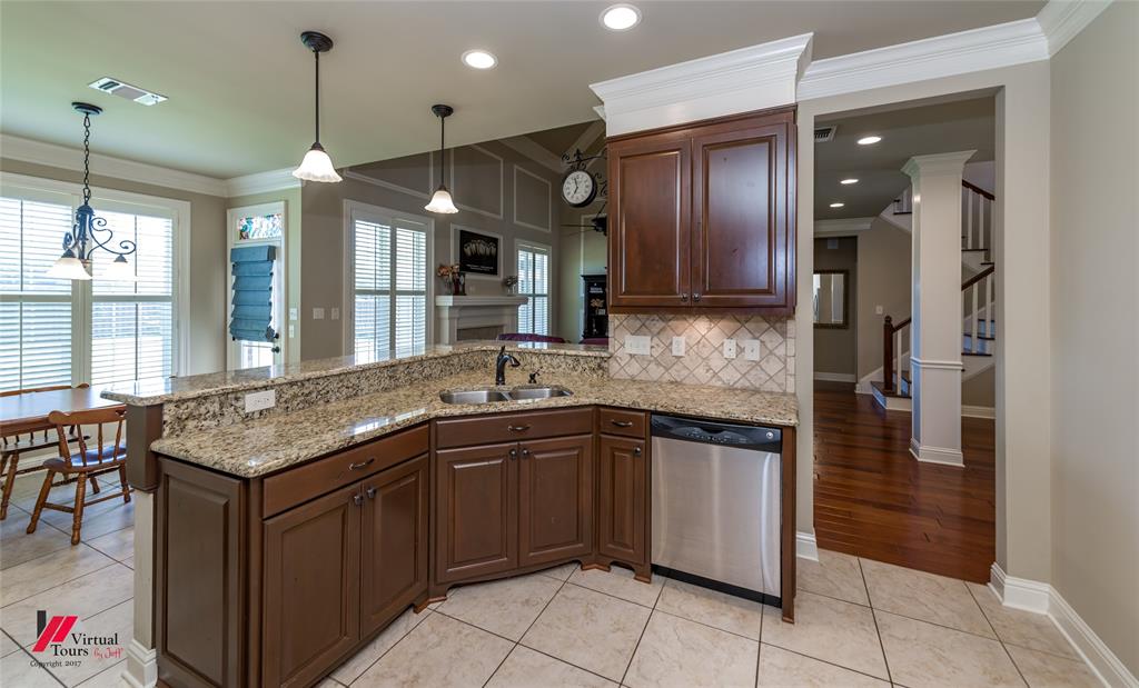 605 Parlange Circle Property Photo 6