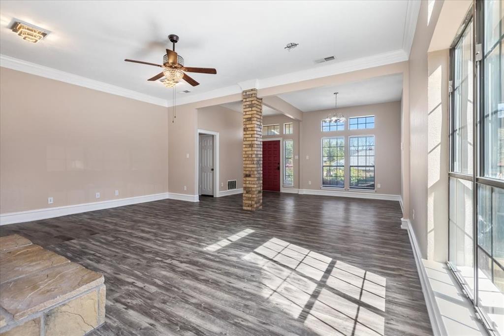 3917 Flintridge Drive Property Photo 2