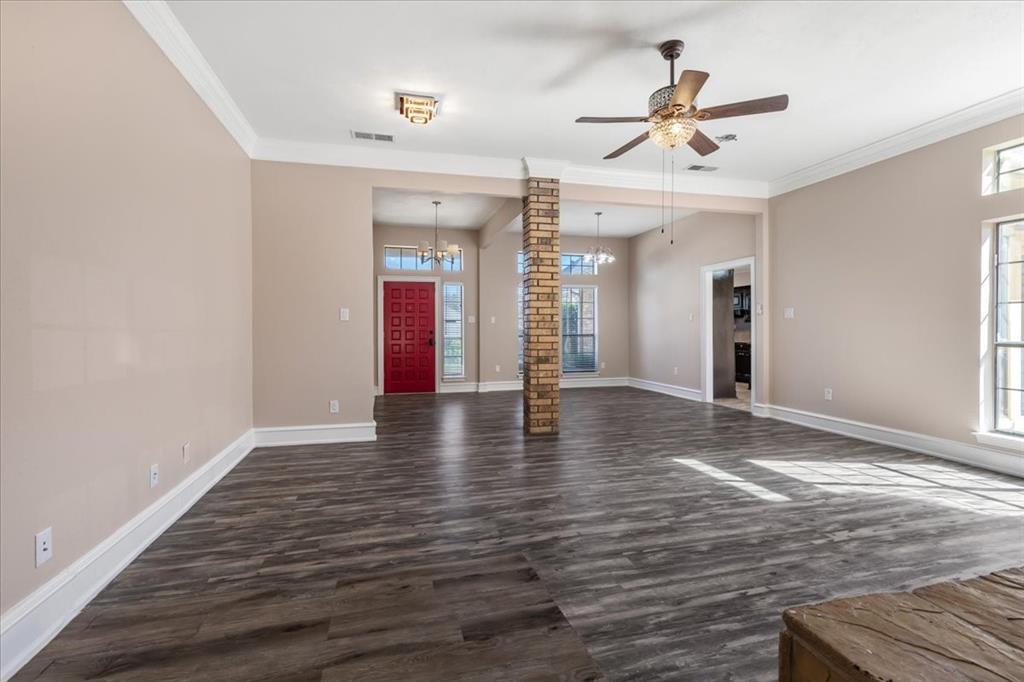 3917 Flintridge Drive Property Photo 3