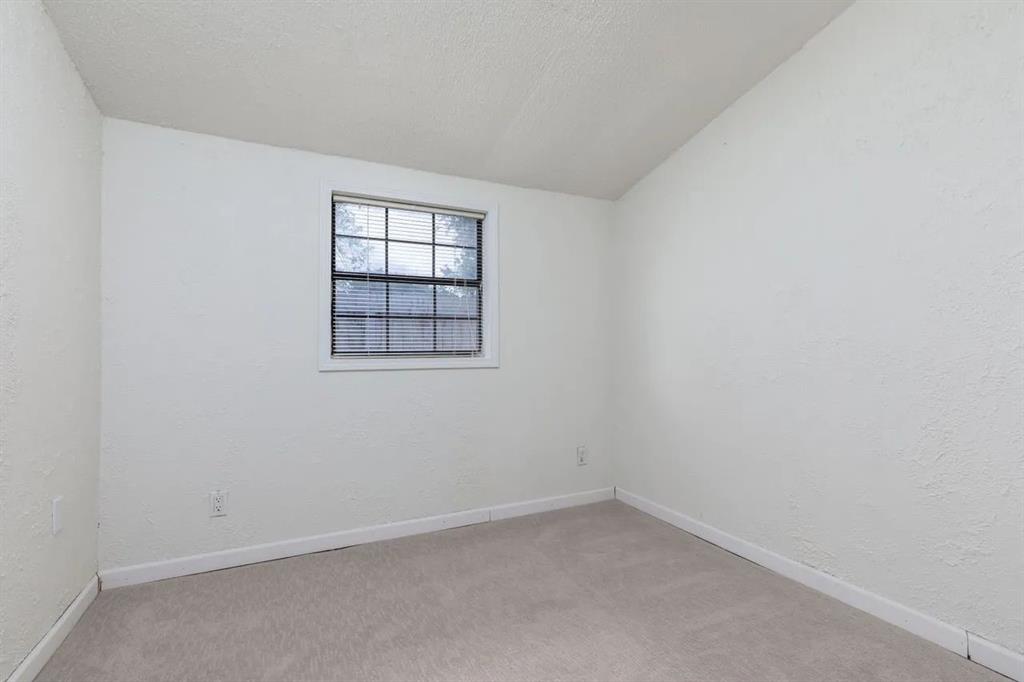 33 Crockett Court Property Photo 15