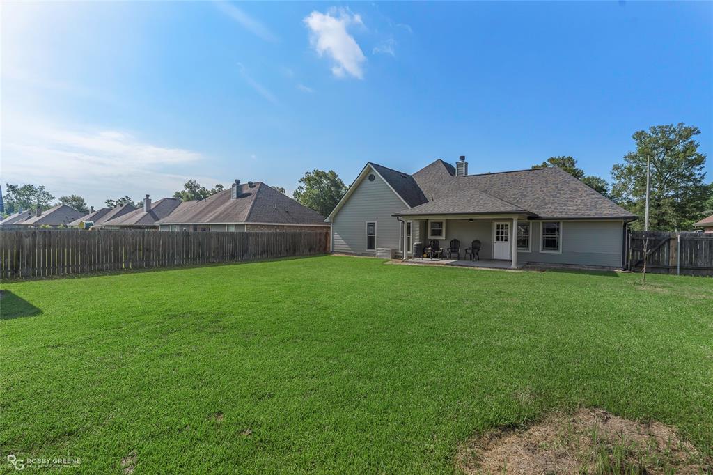 103 Bent Tree Loop Property Photo 4