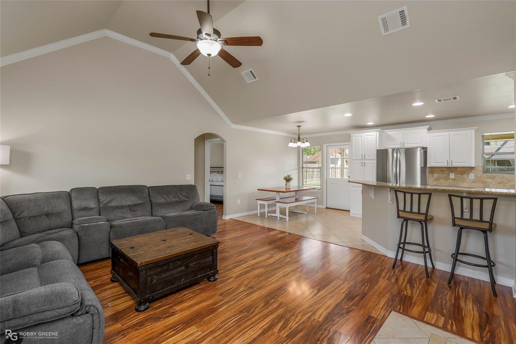 103 Bent Tree Loop Property Photo 10