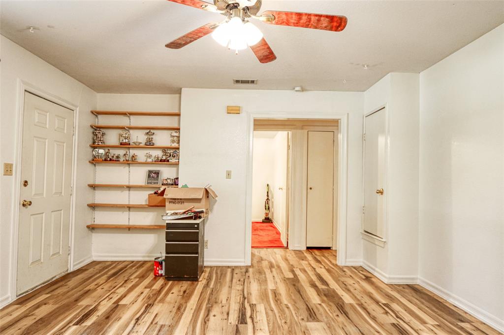 808 N Wright Avenue Property Photo 13
