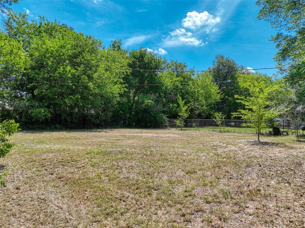 808 N Wright Avenue Property Photo 15