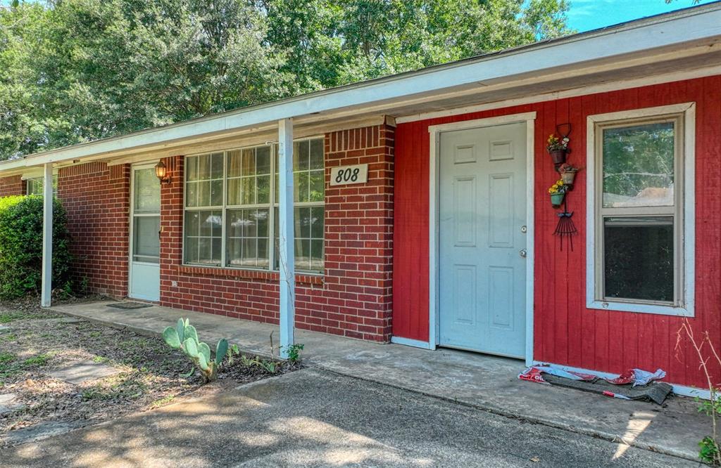 808 N Wright Avenue Property Photo 29