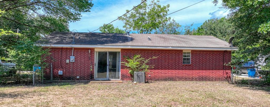 808 N Wright Avenue Property Photo 32