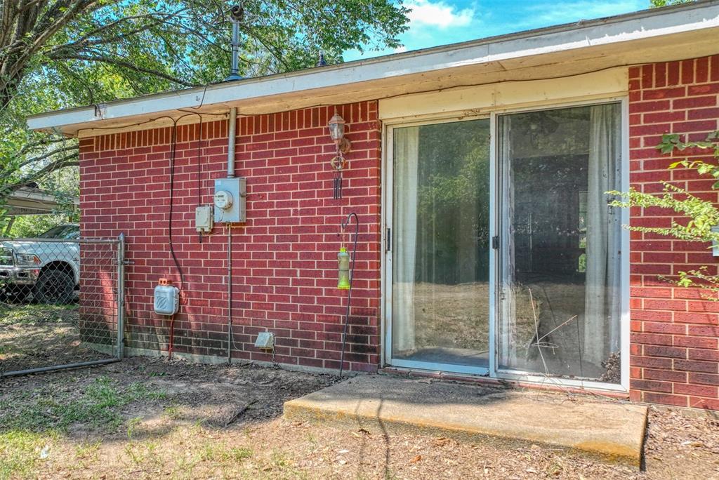 808 N Wright Avenue Property Photo 34