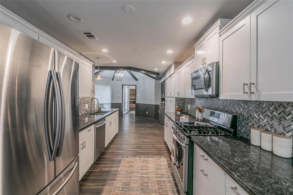 16404 Lauder Lane Property Photo 8