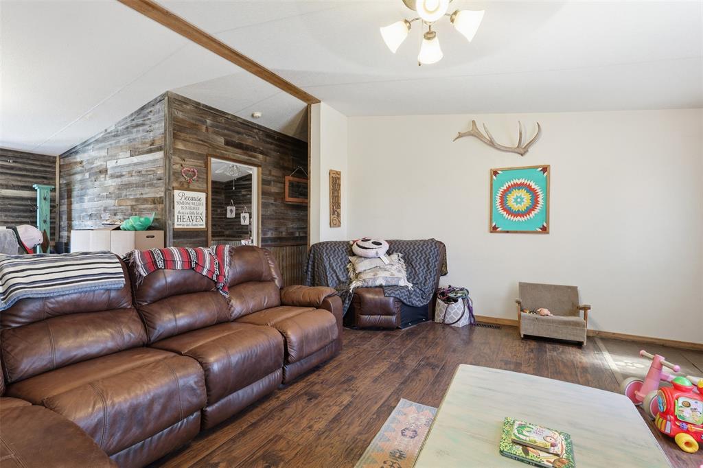 9132 Windmill Court Property Photo 12