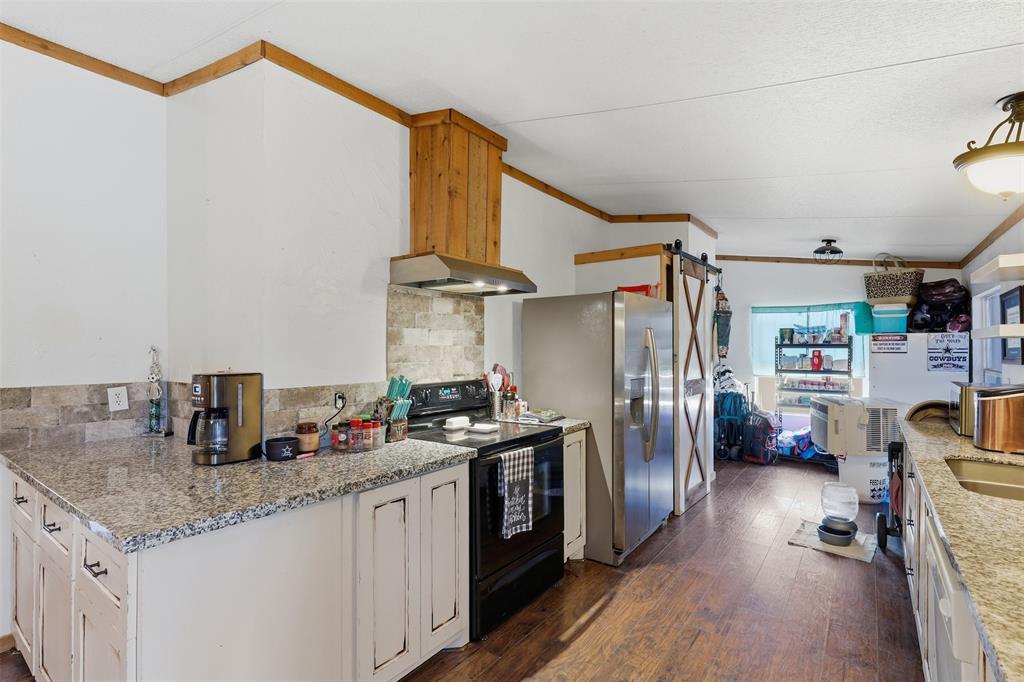 9132 Windmill Court Property Photo 16