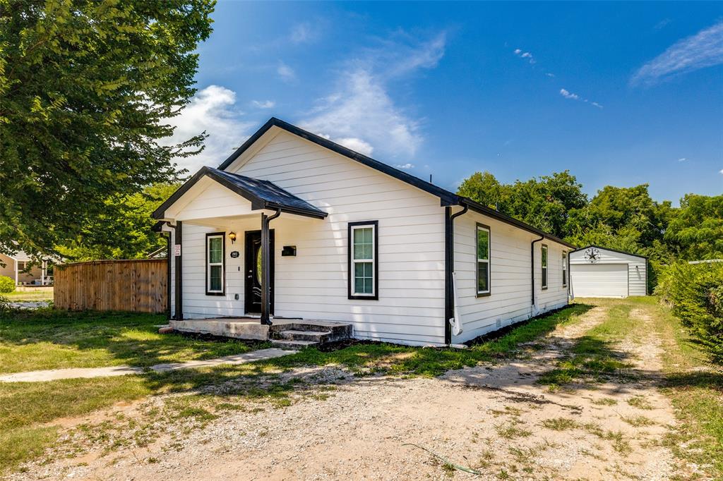 2805 Springdale Road Property Photo 1