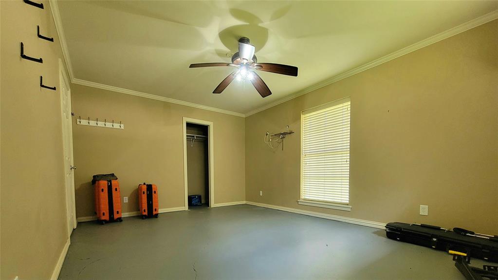 706 W Fourth Property Photo 5