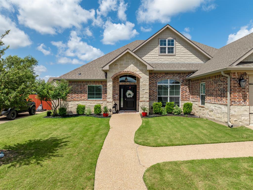 386 Cavitt Court Property Photo 3