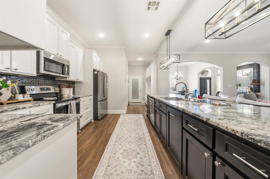 386 Cavitt Court Property Photo 10