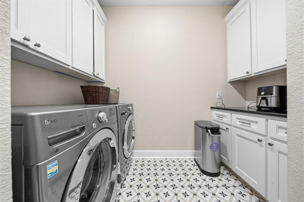 386 Cavitt Court Property Photo 12