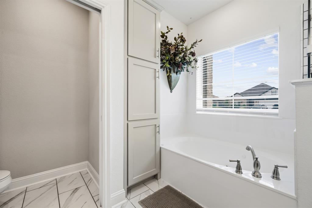 386 Cavitt Court Property Photo 15