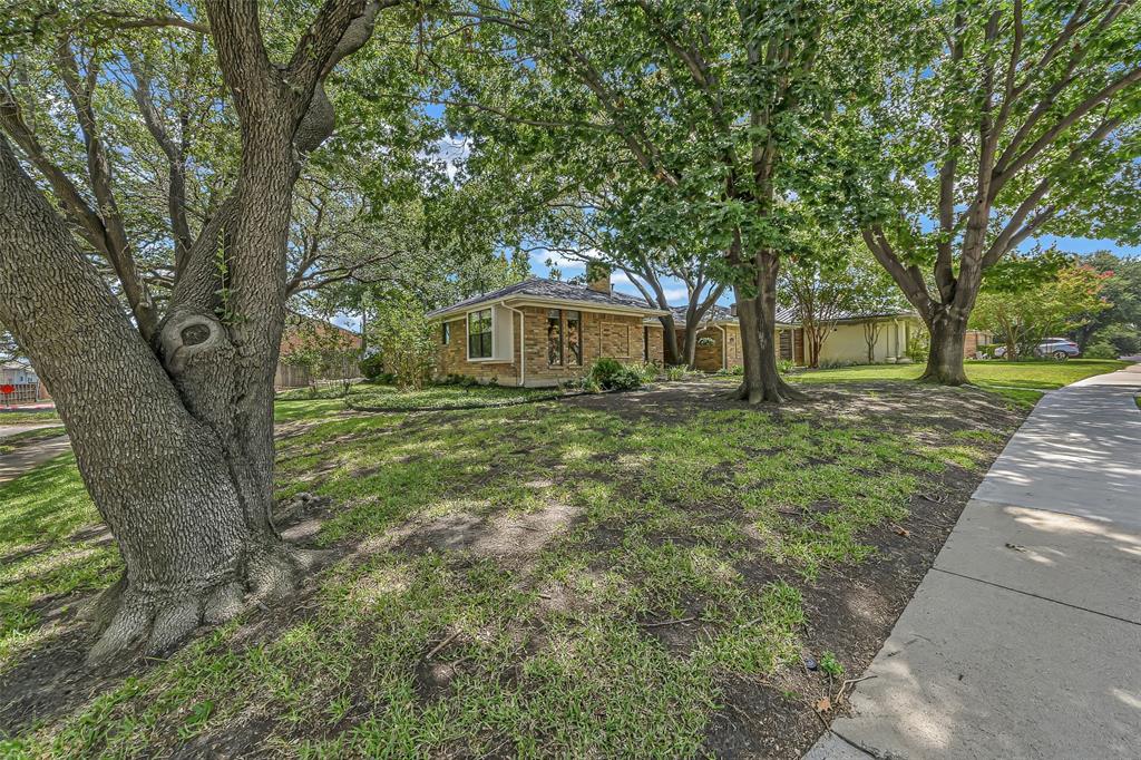 4020 Flintridge Drive Property Photo 3